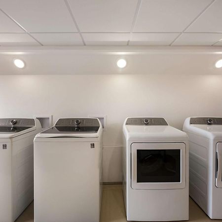 Revel Hotel Minot - Surestay Collection By Best Western Bagian luar foto