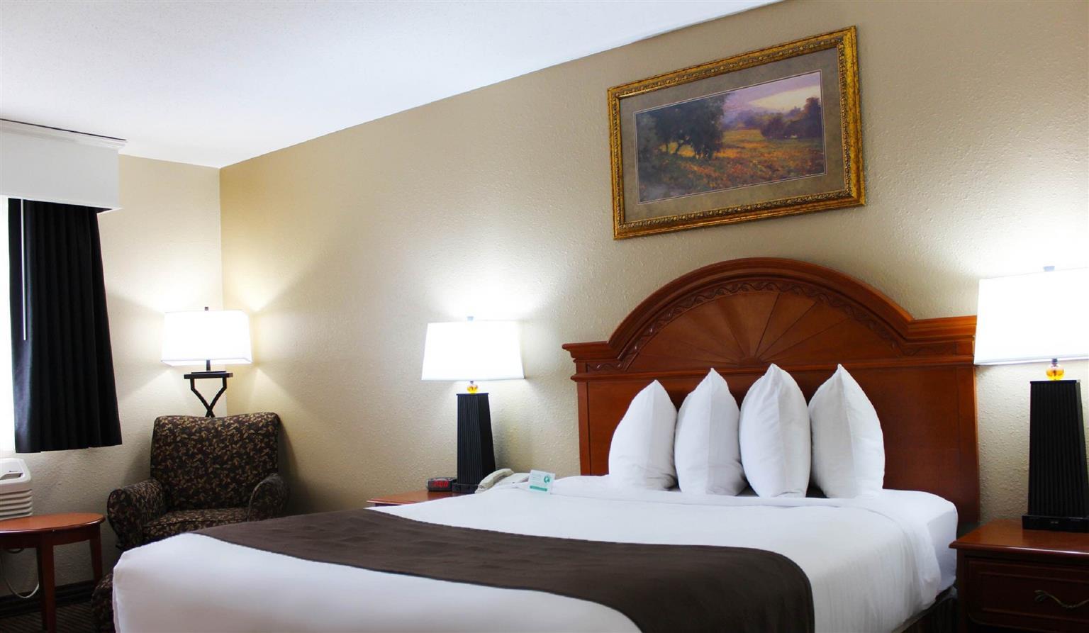 Revel Hotel Minot - Surestay Collection By Best Western Bagian luar foto