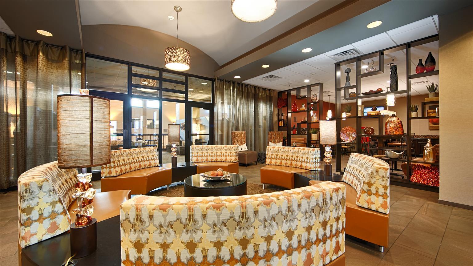 Revel Hotel Minot - Surestay Collection By Best Western Bagian luar foto