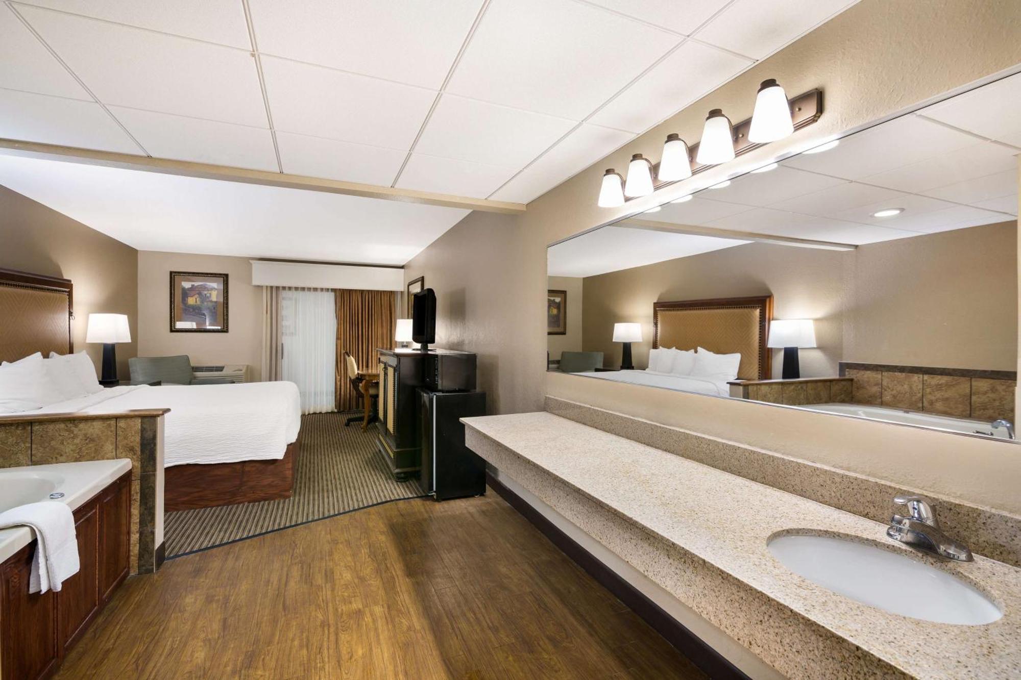 Revel Hotel Minot - Surestay Collection By Best Western Bagian luar foto