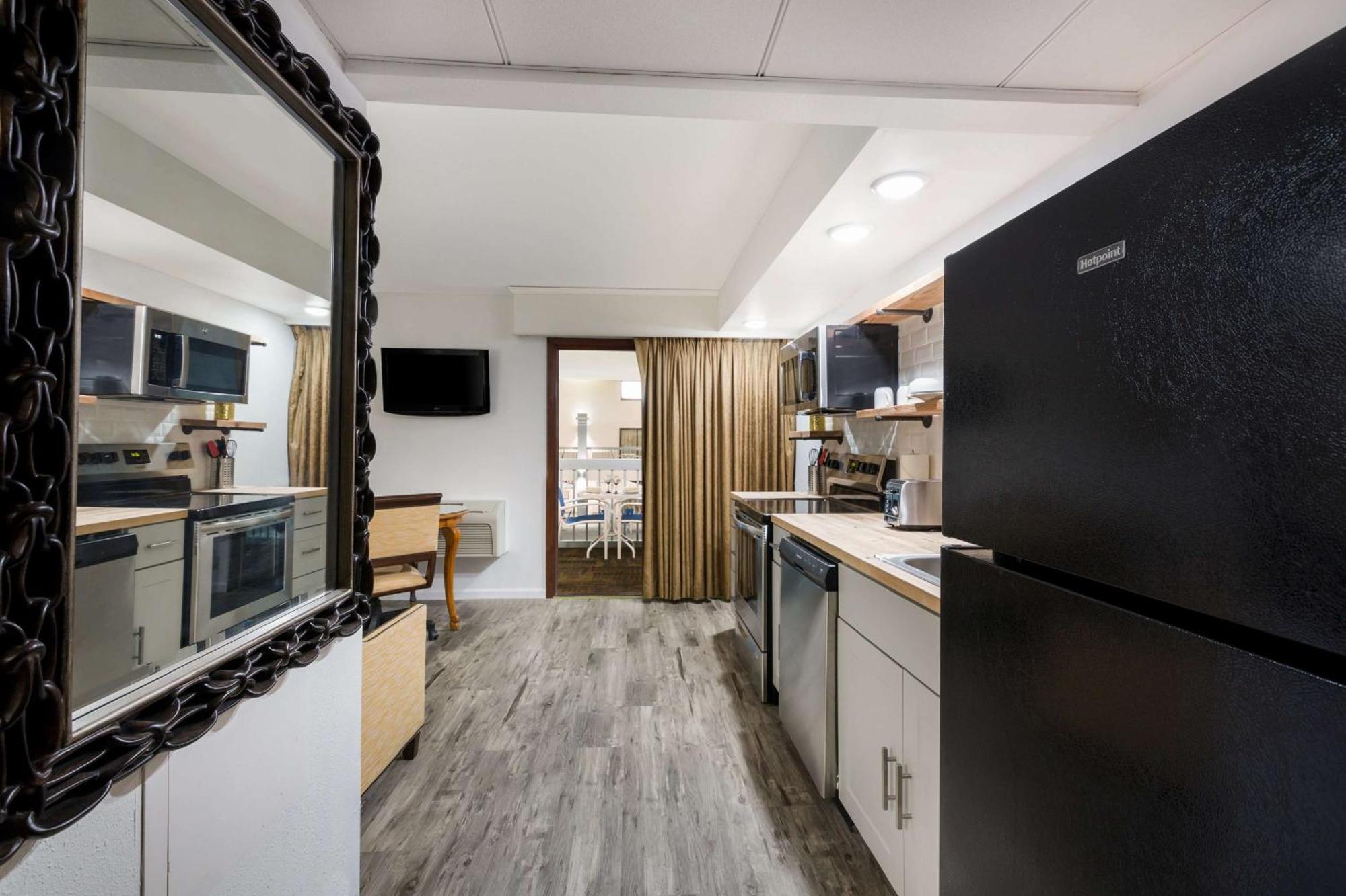 Revel Hotel Minot - Surestay Collection By Best Western Bagian luar foto